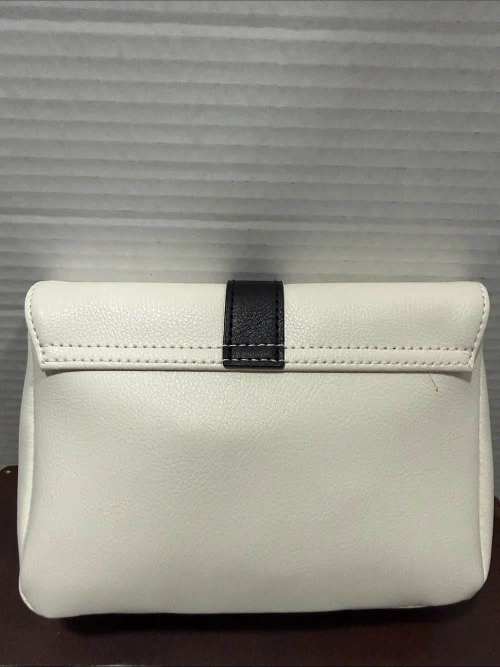 Diptyque Cream Leather Cosmetic 3 Piece Pouch Bundle